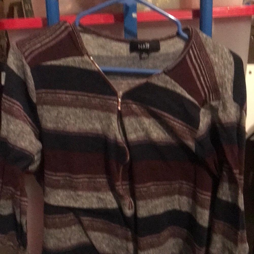 Long sleeved sweater